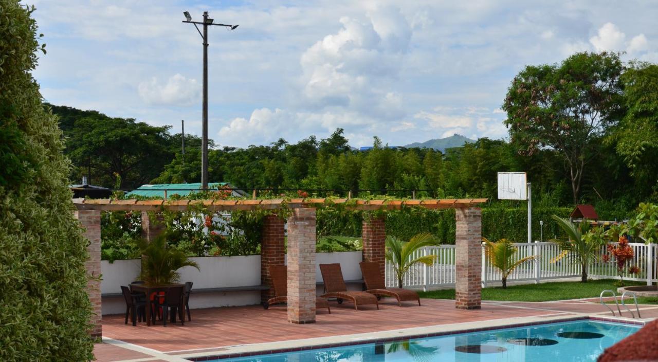 Hotel Santa Isabel Pereira Exterior foto